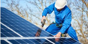 Installation Maintenance Panneaux Solaires Photovoltaïques à Estal